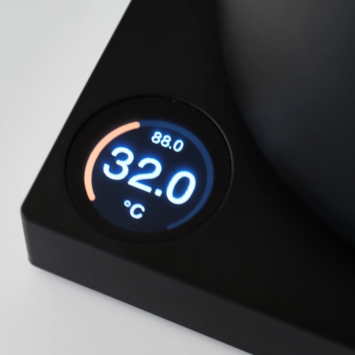 細口のコーヒードリップ用電気ケトル Fellow Stagg EKG Pro Electric Kettle