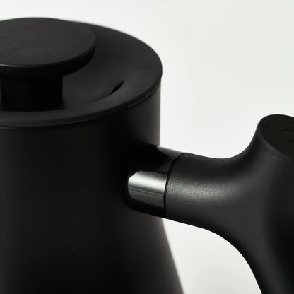 細口のコーヒードリップ用電気ケトル Fellow Stagg EKG Pro Electric Kettle