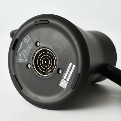細口のコーヒードリップ用電気ケトル Fellow Stagg EKG Pro Electric Kettle